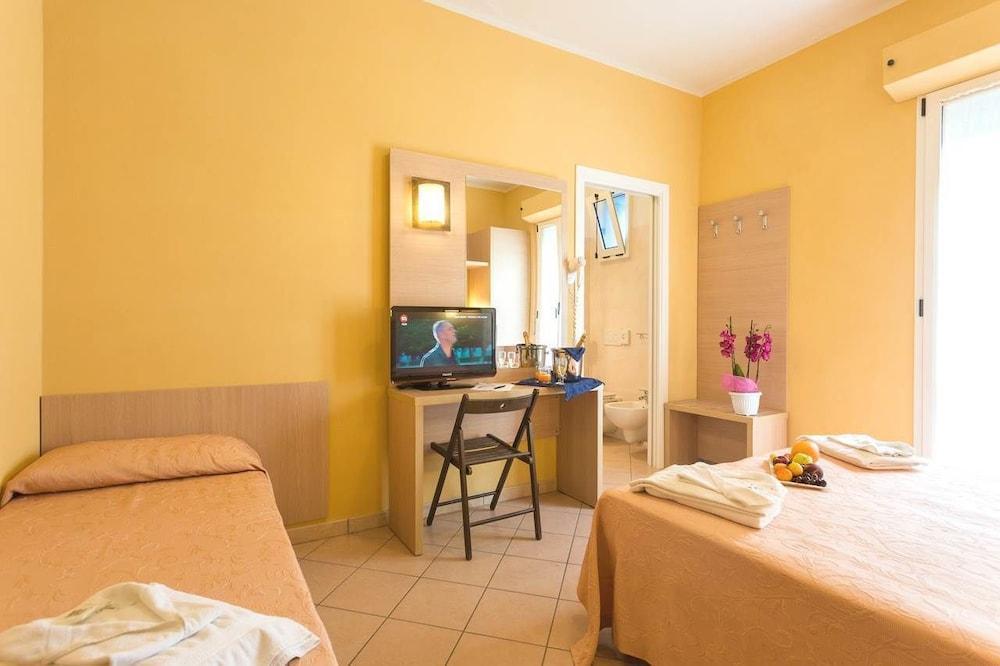 Hotel Originale By Alehotels リミニ エクステリア 写真