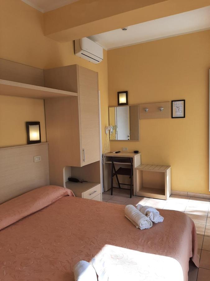 Hotel Originale By Alehotels リミニ エクステリア 写真