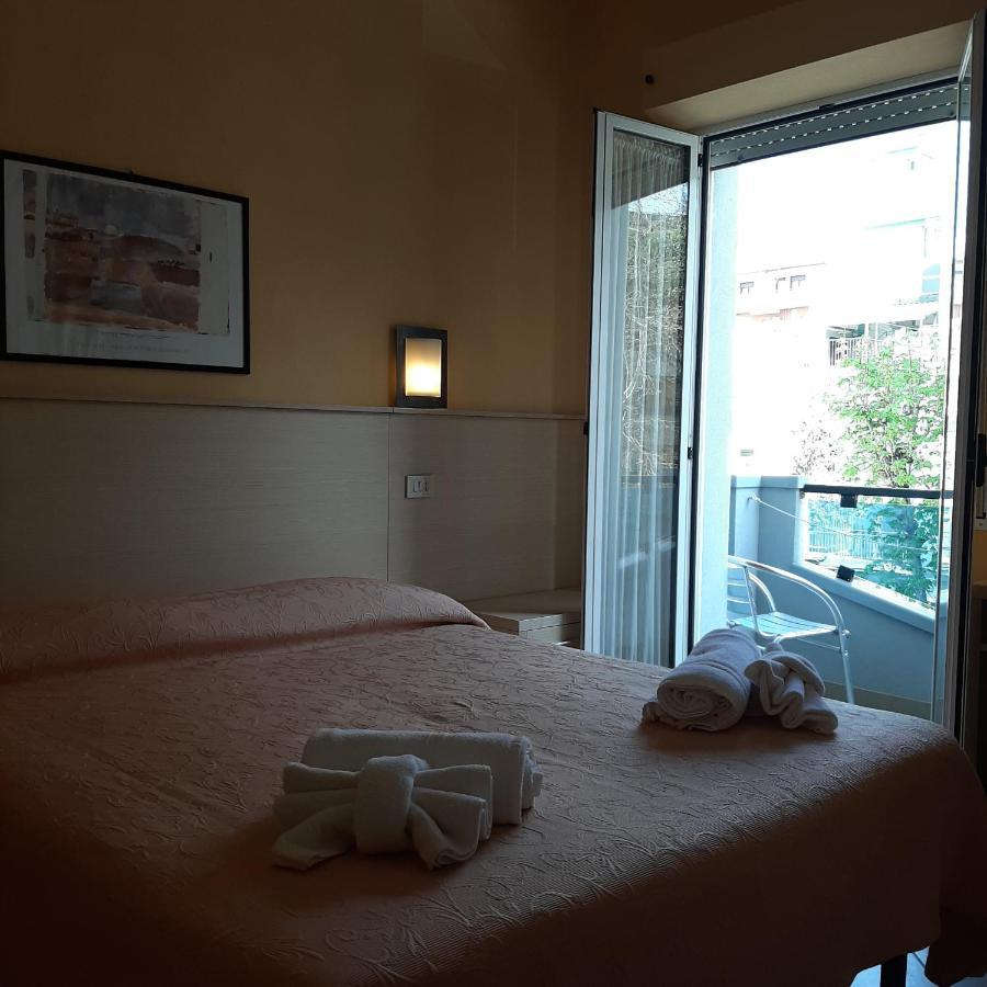 Hotel Originale By Alehotels リミニ エクステリア 写真