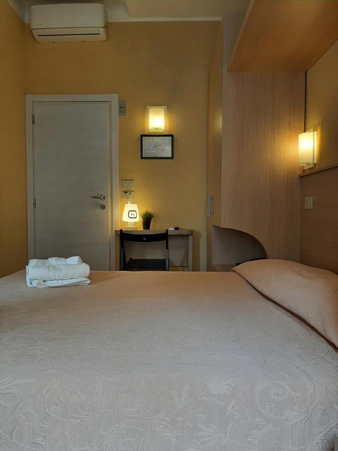 Hotel Originale By Alehotels リミニ エクステリア 写真